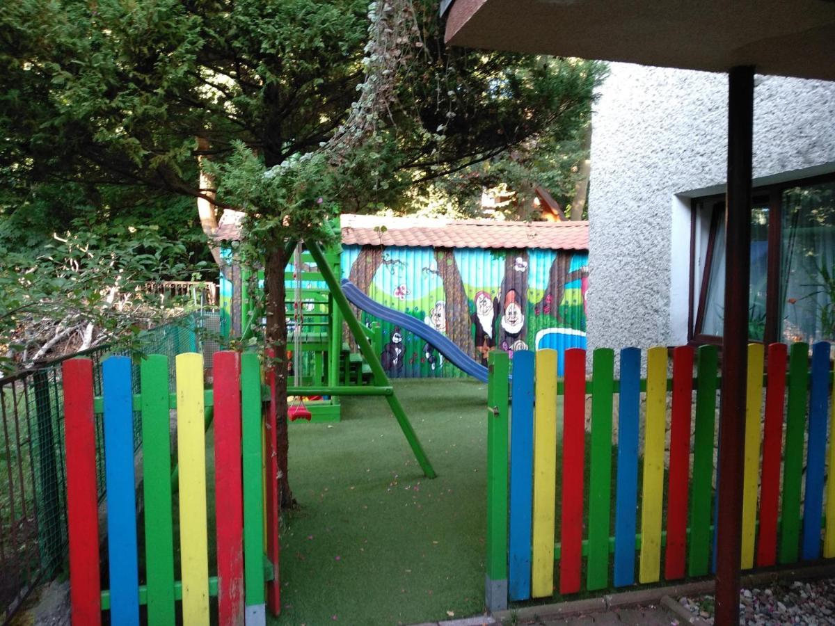 Chatki Saturnina I Pokoje Świnoujście Exterior foto